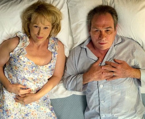 Hope Springs DVD filmscène met twee personen liggend op bed