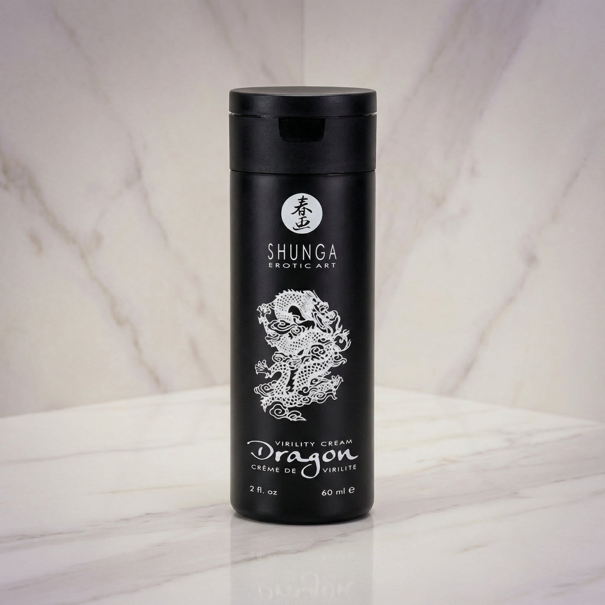 Shunga Dragon stimulerende crème voor hem in tube verpakking op witte achtergrond