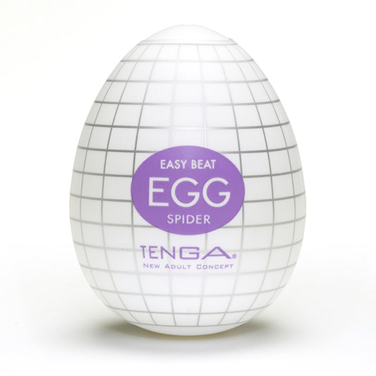 Tenga Egg Twister wellness product in sfeervolle setting voor intieme momenten