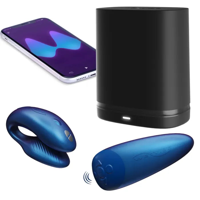 Blauwe We-Vibe Chorus onder hoek, benadrukt flexibele ontwerp voor comfort